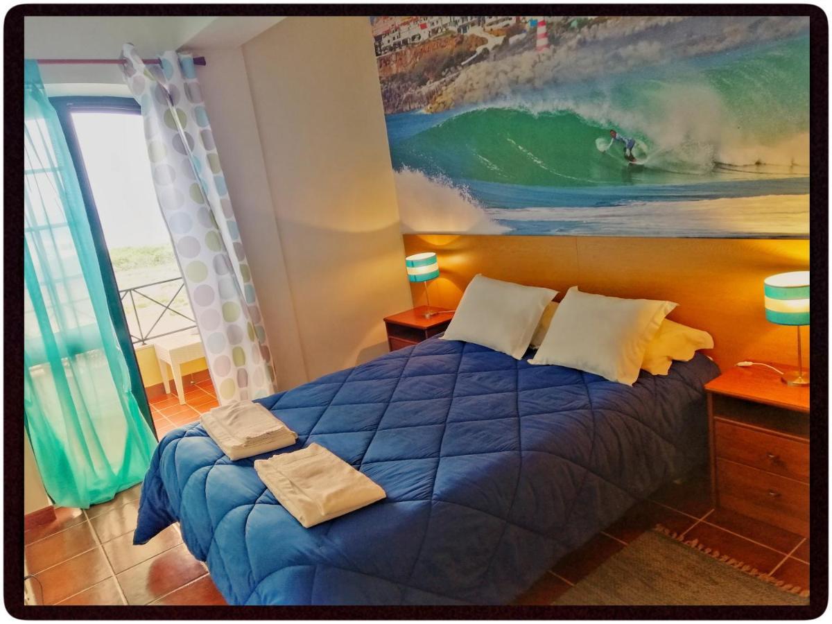 Supertubos Beach Hostel 아토우기아다발레이아 외부 사진