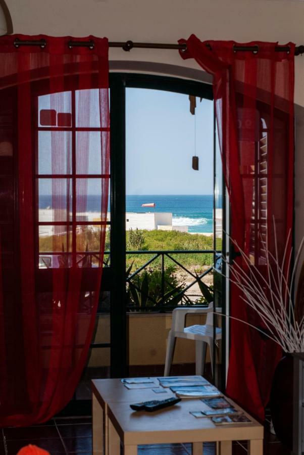 Supertubos Beach Hostel 아토우기아다발레이아 외부 사진